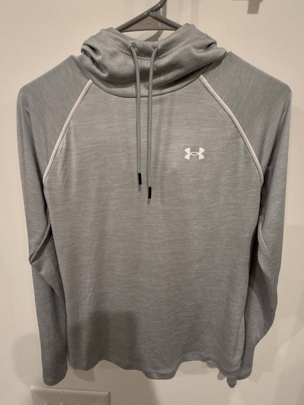 Under Armour Women's Gray Loose Velocity Wordmark Hoodie Size XS